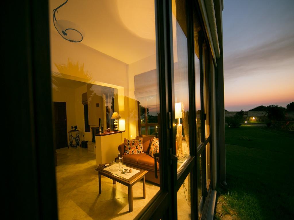 Villa Russelia Kalavarda Luaran gambar
