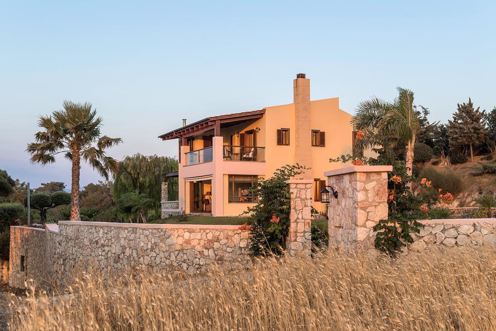 Villa Russelia Kalavarda Luaran gambar